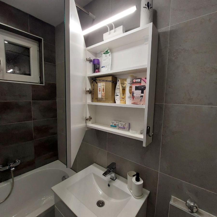 Apartman Lux Jelena Surčin Esterno foto