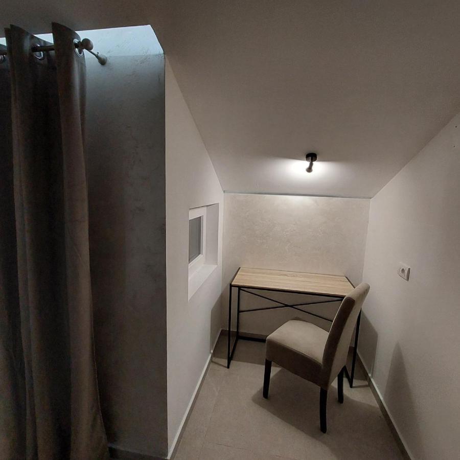 Apartman Lux Jelena Surčin Esterno foto